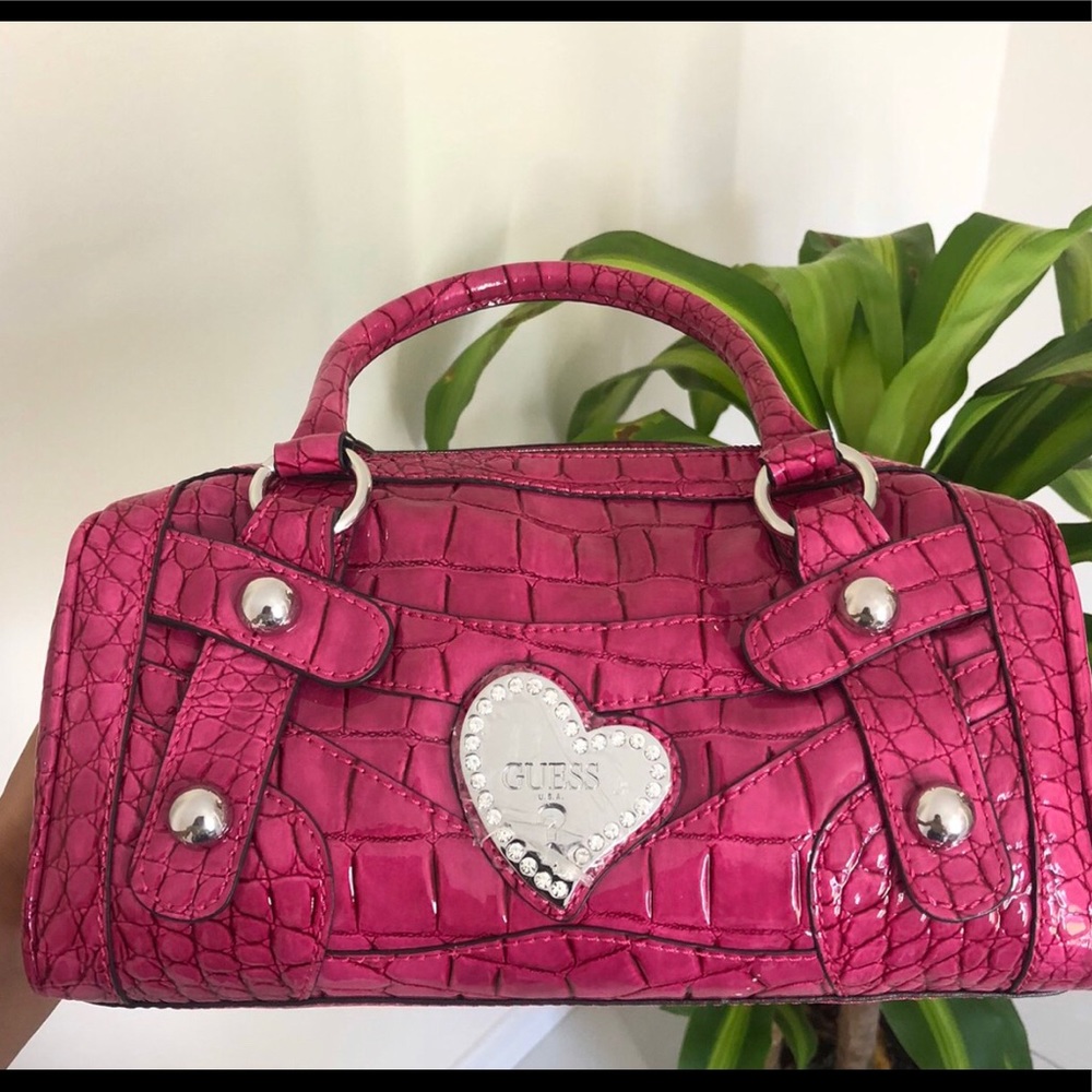 * SOLD DO NOT BUY* GUESS Y2K GLOSSY HOT PINK CROC HANDBAG
